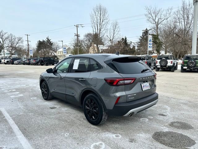Certified 2025 Ford Escape Active w/ Cold Weather Package image 7