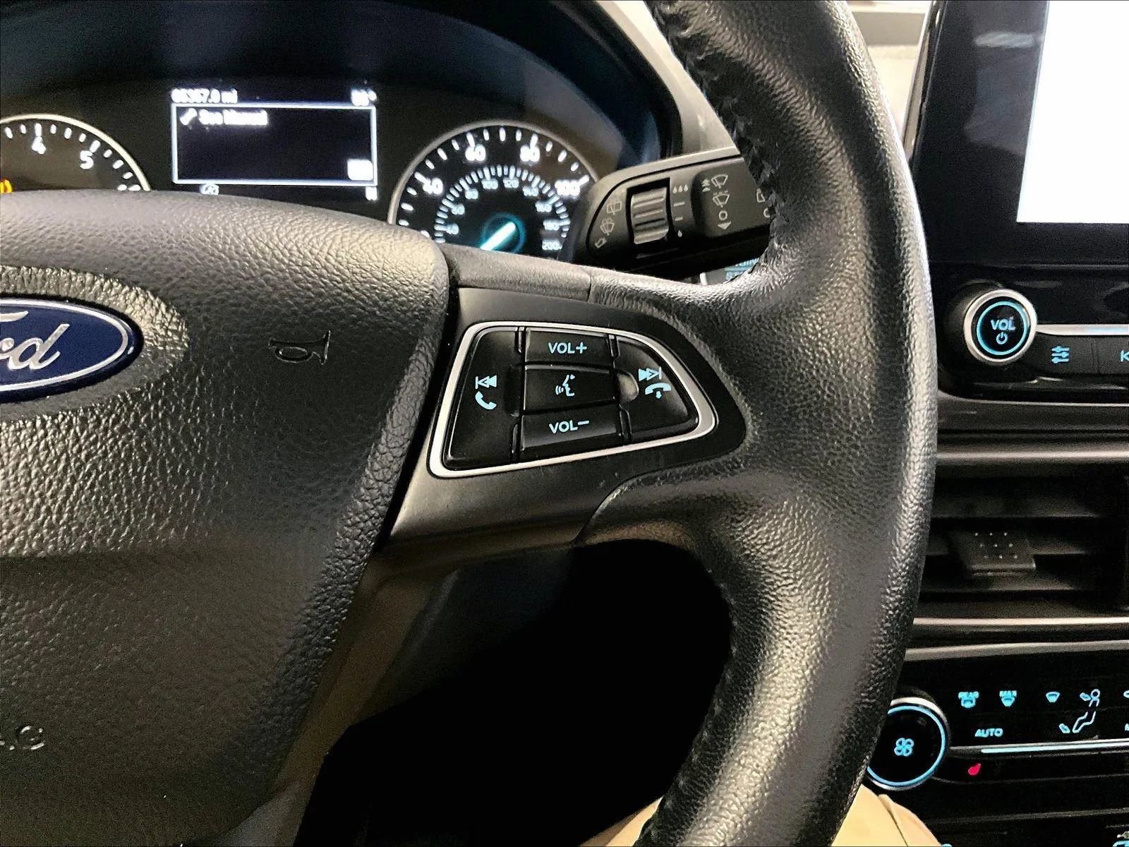 Certified 2019 Ford EcoSport SE image 18
