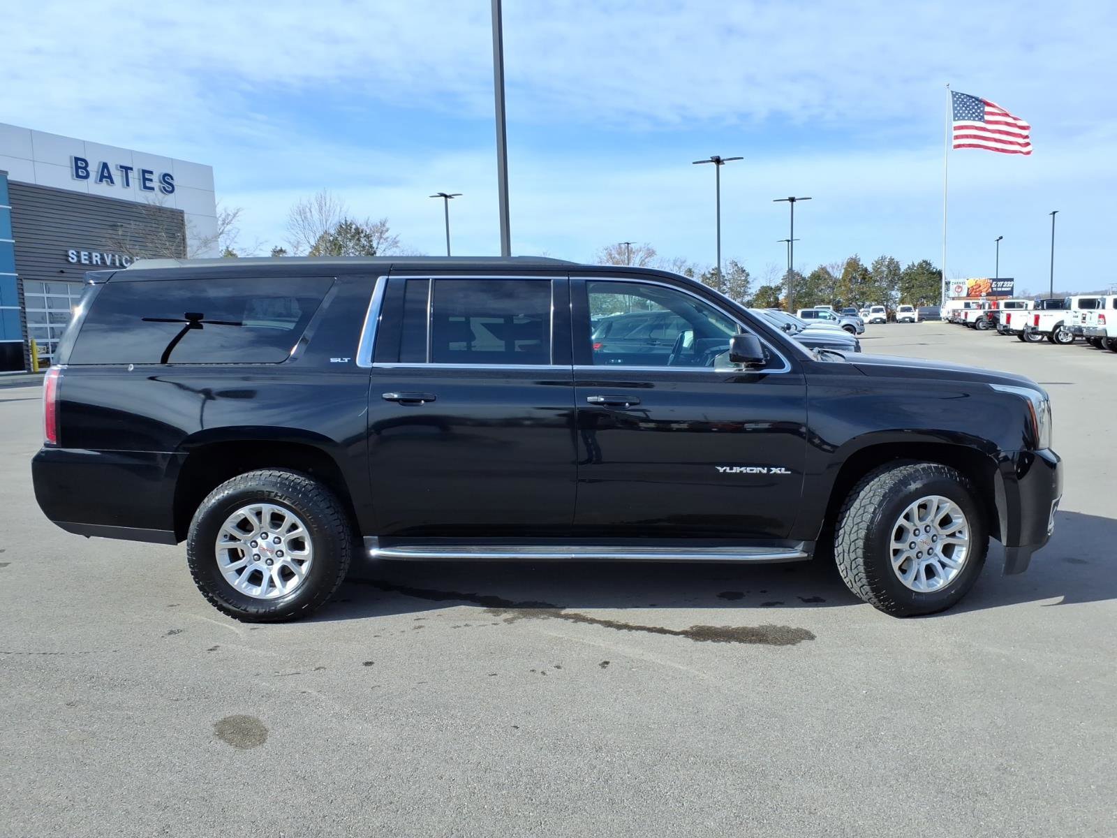 Used 2019 GMC Yukon XL SLT image 6