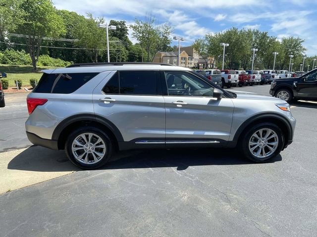 Certified 2023 Ford Explorer XLT w/ Equipment Group 202A AWD/4WD image 35