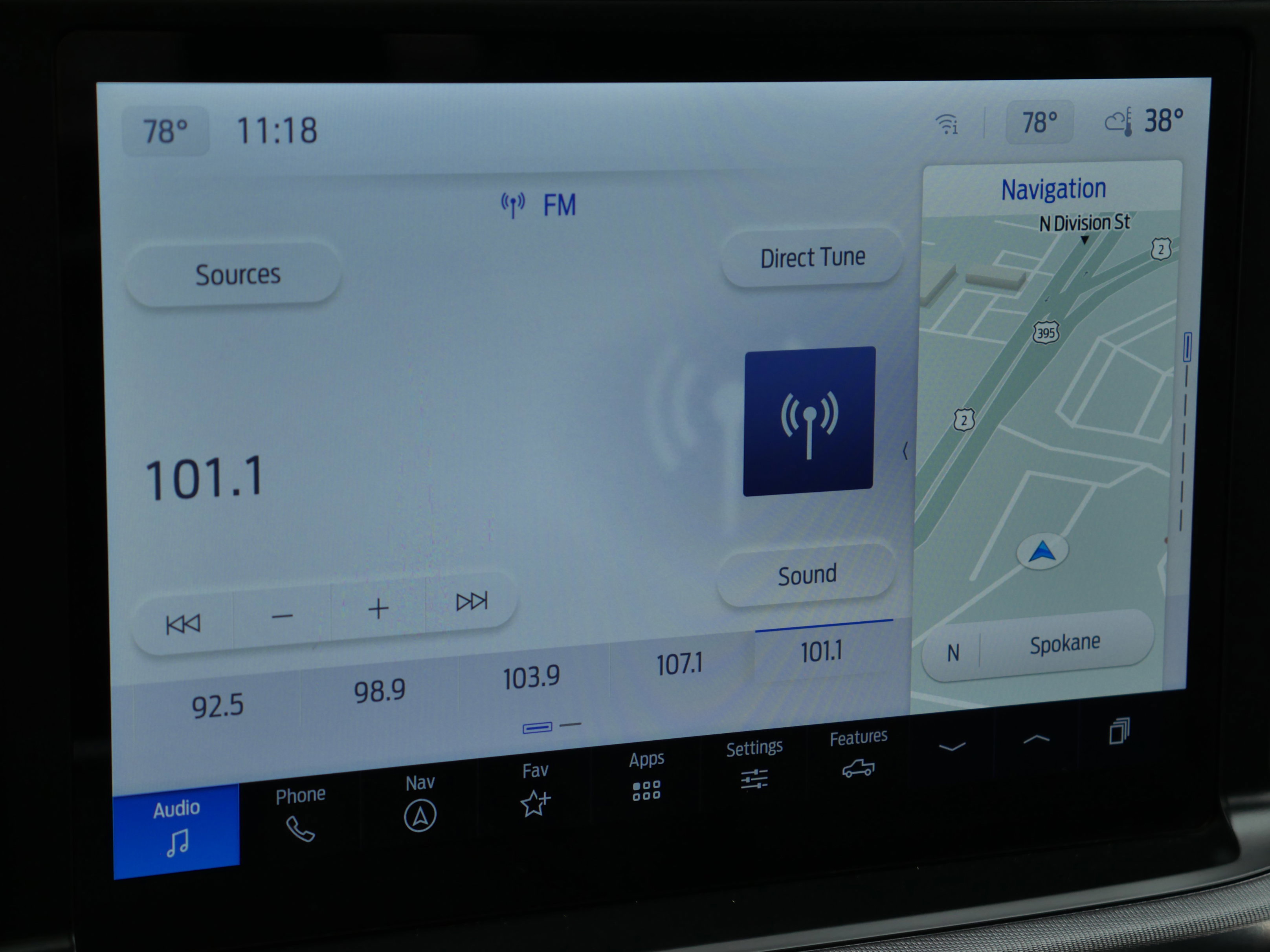 Certified 2024 Ford F150 Lariat w/ Equipment Group 502A High image 19