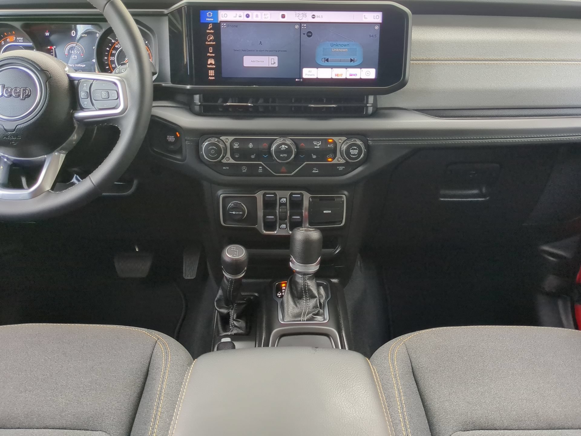 Used 2026 Jeep Wrangler Unlimited Sahara AWD/4WD image 51