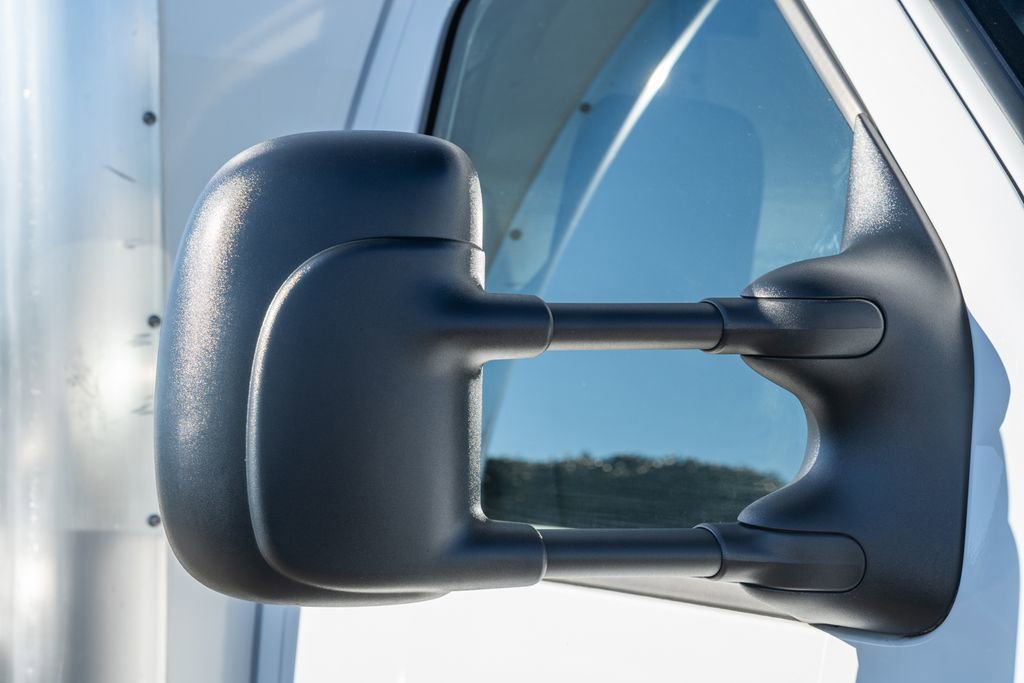 Certified 2023 Ford E-450 and Econoline 450 Super Duty w/ Power Windows & Locks Group RWD image 13