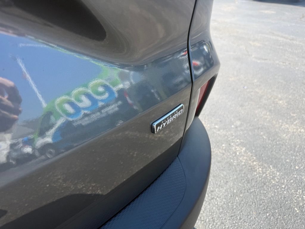 Certified 2022 Ford Escape SEL w/ Technology Package FWD image 48