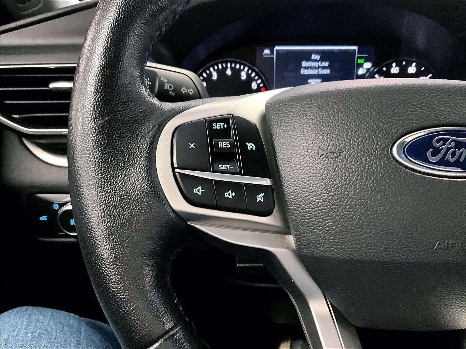 Certified 2022 Ford Explorer XLT w/ Equipment Group 202A image 17