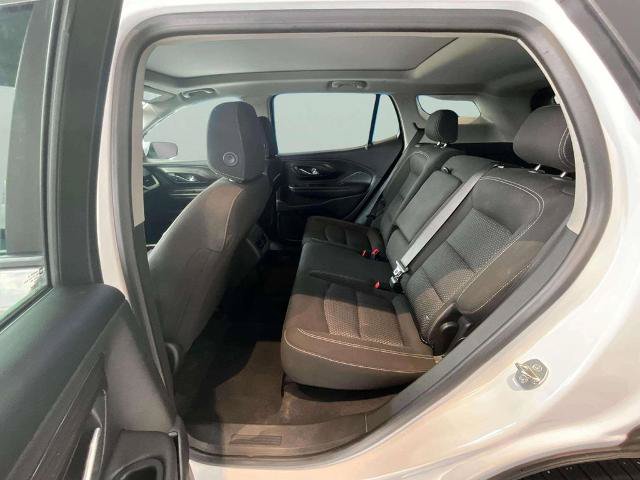 Used 2022 GMC Terrain SLE w/ Driver Convenience Package AWD/4WD image 17