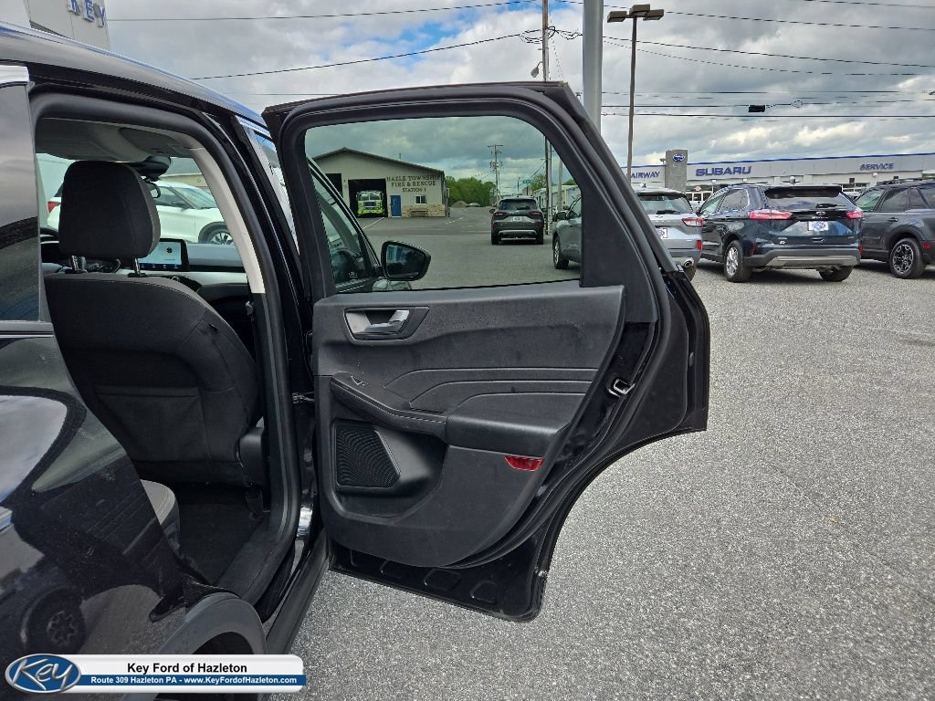 Certified 2021 Ford Escape SE w/ Cold Weather Package AWD/4WD image 41