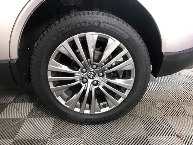 Used 2021 Toyota Venza XLE w/ Softex Package AWD/4WD image 20