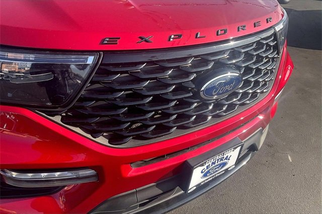 Certified 2022 Ford Explorer ST-Line w/ Class IV Trailer Tow Package image 29