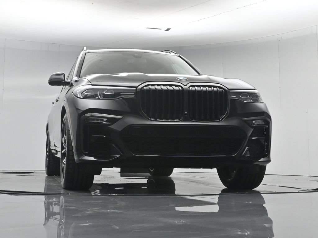 Used 2020 BMW X7 xDrive40i w/ M Sport Package AWD/4WD image 4