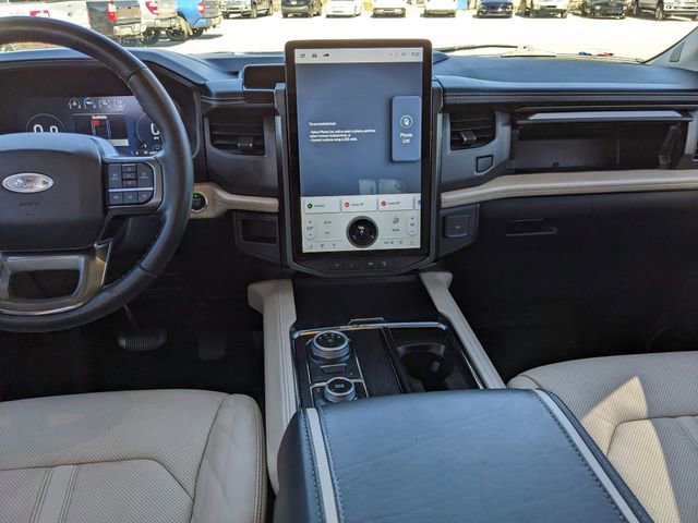 Certified 2022 Ford Expedition Max Platinum image 17