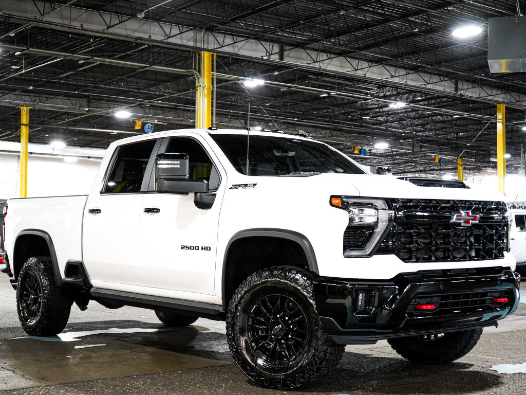 Used 2025 Chevrolet Silverado 2500 ZR2 w/ Technology Package
