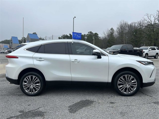 Used 2024 Toyota Venza Limited image 6