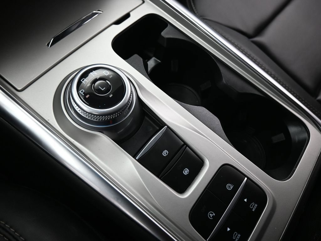 Certified 2023 Ford Explorer XLT w/ Equipment Group 202A image 17