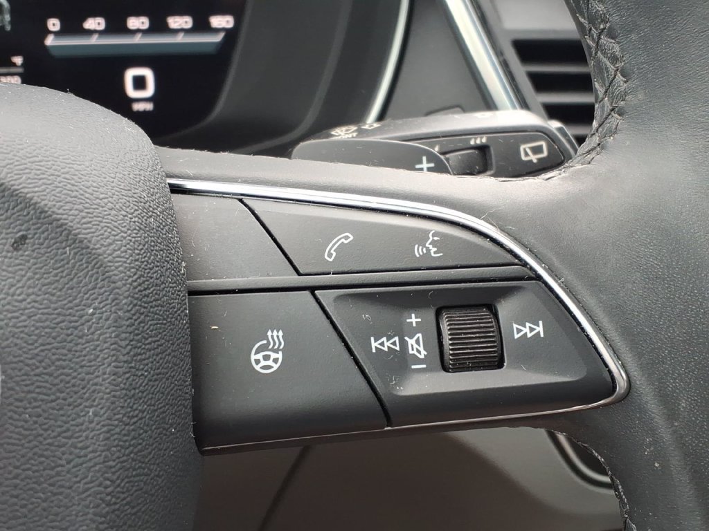 Used 2023 Audi Q5 2.0T Premium Plus w/ Premium Plus Package AWD/4WD image 9