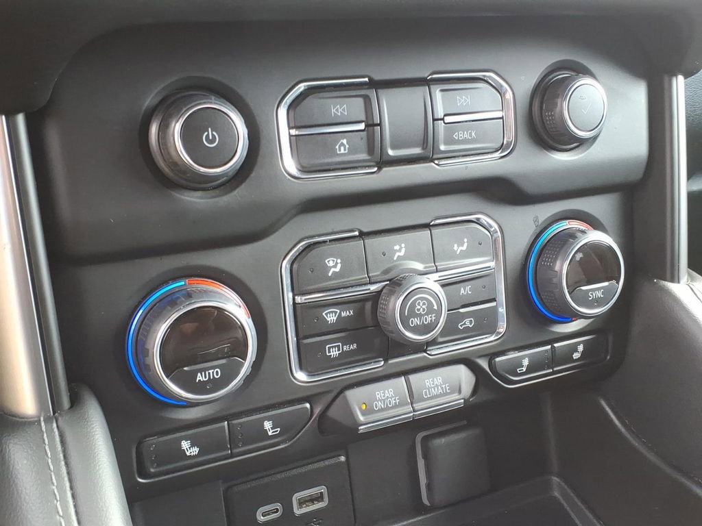 Used 2024 Chevrolet Tahoe LT image 27