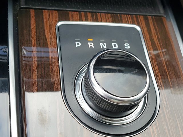 Used 2019 Jaguar F-PACE Prestige image 30