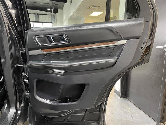 Certified 2018 Ford Explorer Platinum AWD/4WD image 18