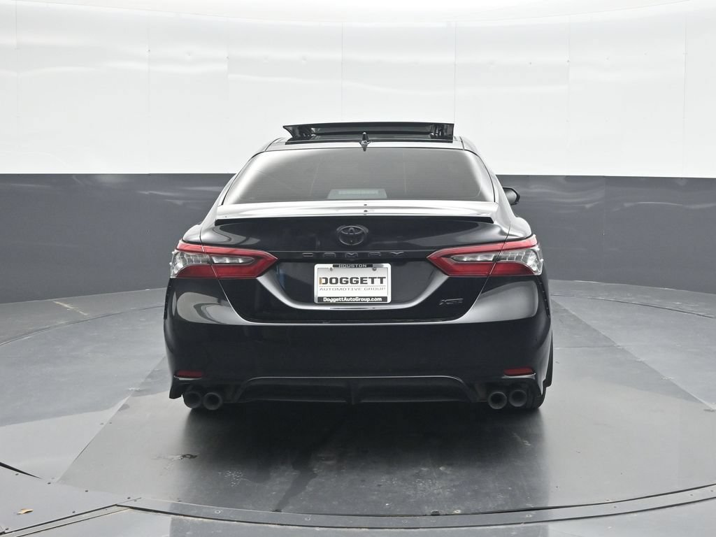 Used 2022 Toyota Camry XSE FWD image 17