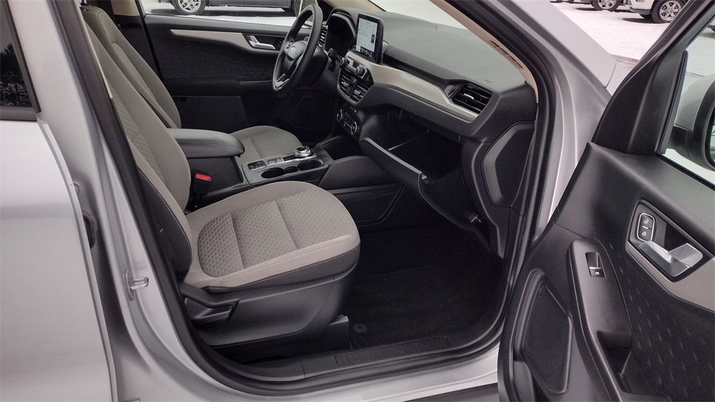 Certified 2020 Ford Escape SE image 19