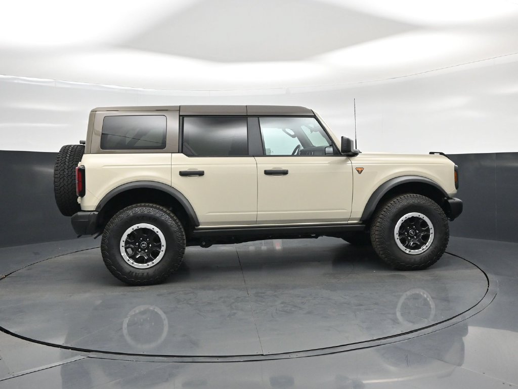 Certified 2026 Ford Bronco Badlands AWD/4WD image 26