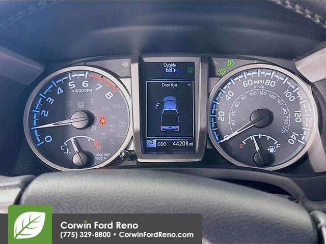 Used 2021 Toyota Tacoma SR5 AWD/4WD image 12