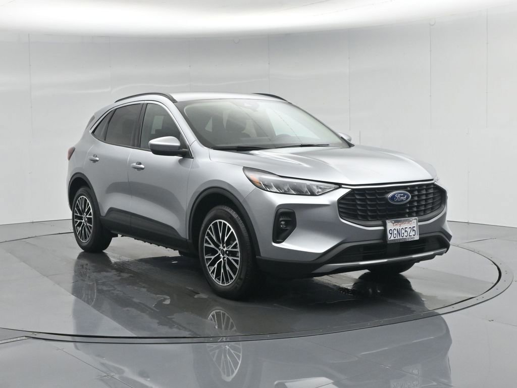 Certified 2023 Ford Escape SE image 10
