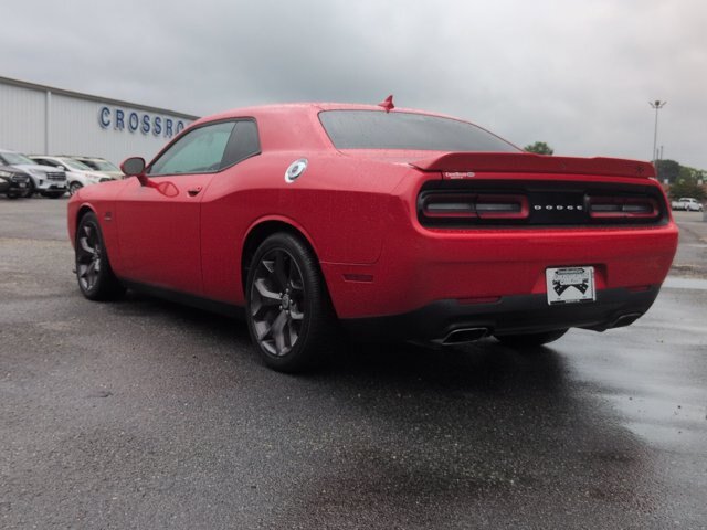 Used 2019 Dodge Challenger R/T RWD image 6