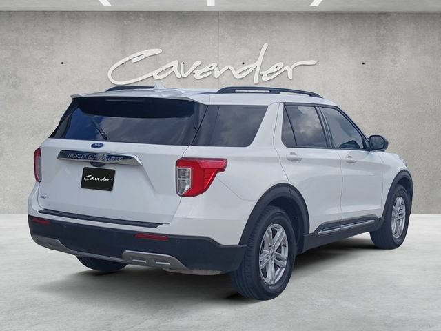Certified 2023 Ford Explorer XLT w/ Equipment Group 202A RWD image 17