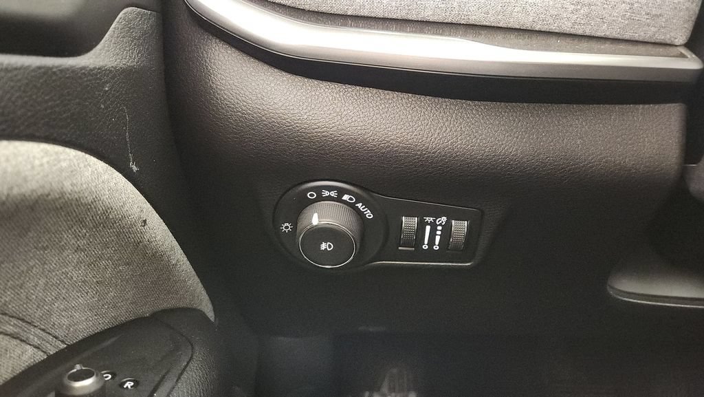 Used 2024 Jeep Compass Latitude AWD/4WD image 22