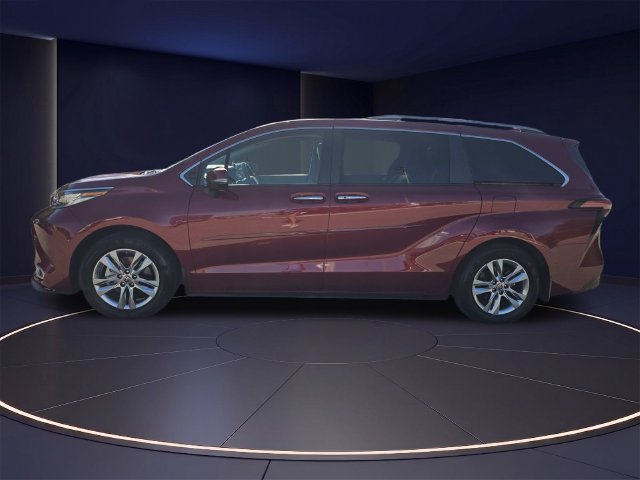 Used 2023 Toyota Sienna Limited AWD/4WD image 7