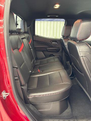 Used 2023 Chevrolet Colorado Z71 w/ Z71 Convenience Package 2 AWD/4WD image 17