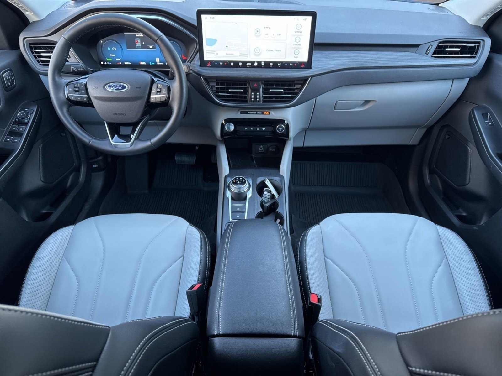 Certified 2025 Ford Escape SE w/ PHEV Premium Package image 10