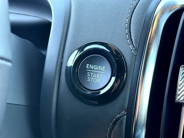 Certified 2025 Ford Expedition Platinum w/ Stealth Appearance Package image 18