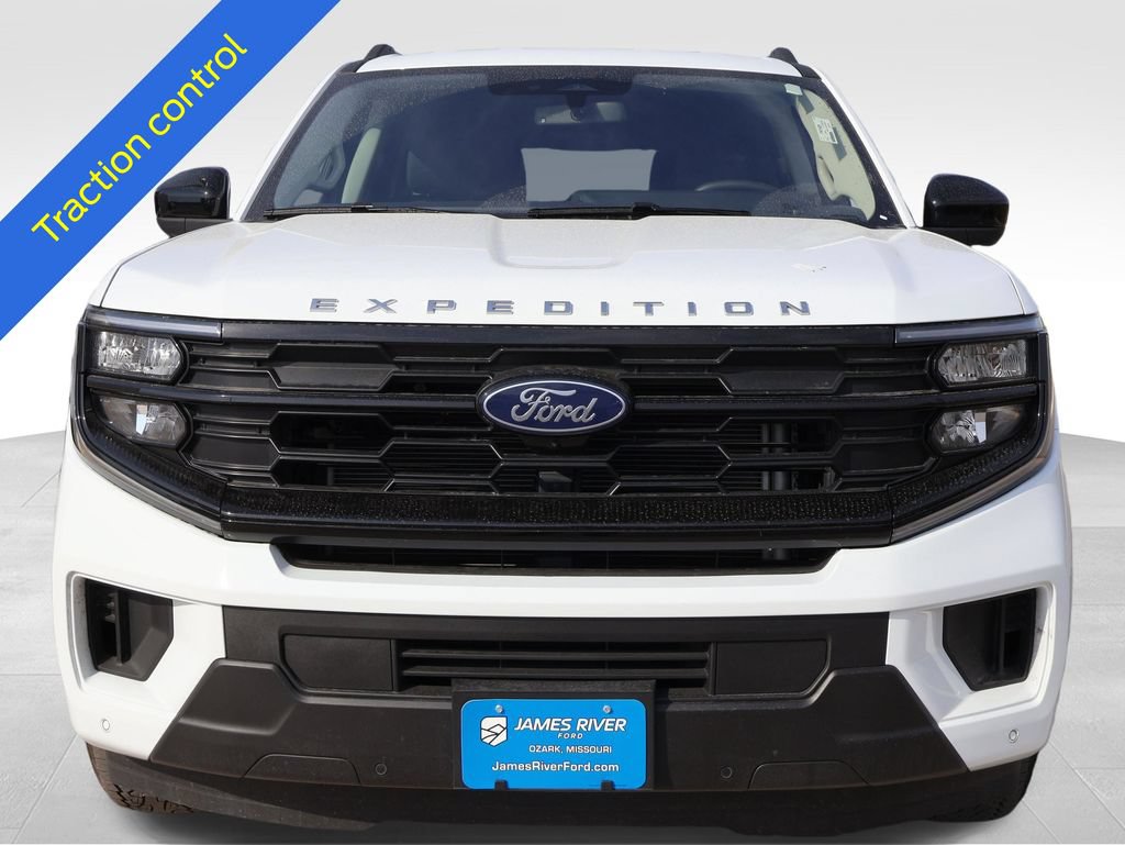 Certified 2025 Ford Expedition Active AWD/4WD image 8