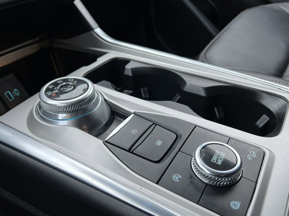 Certified 2023 Ford Explorer XLT w/ Equipment Group 202A image 30