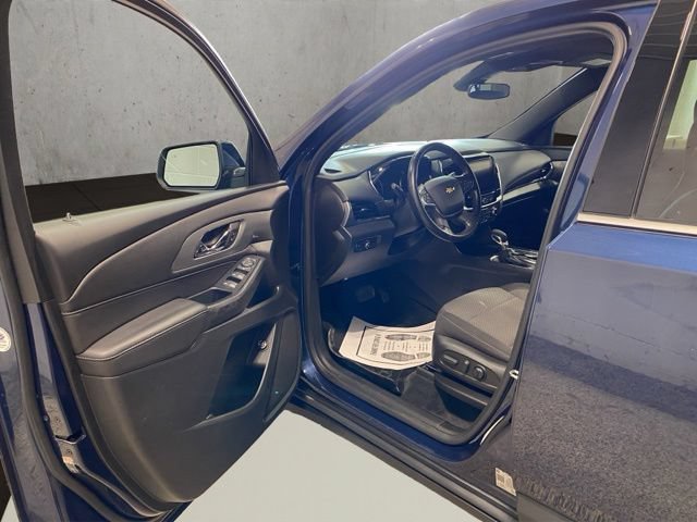 Used 2022 Chevrolet Traverse LT w/ LPO, Floor Liner Package AWD/4WD image 11