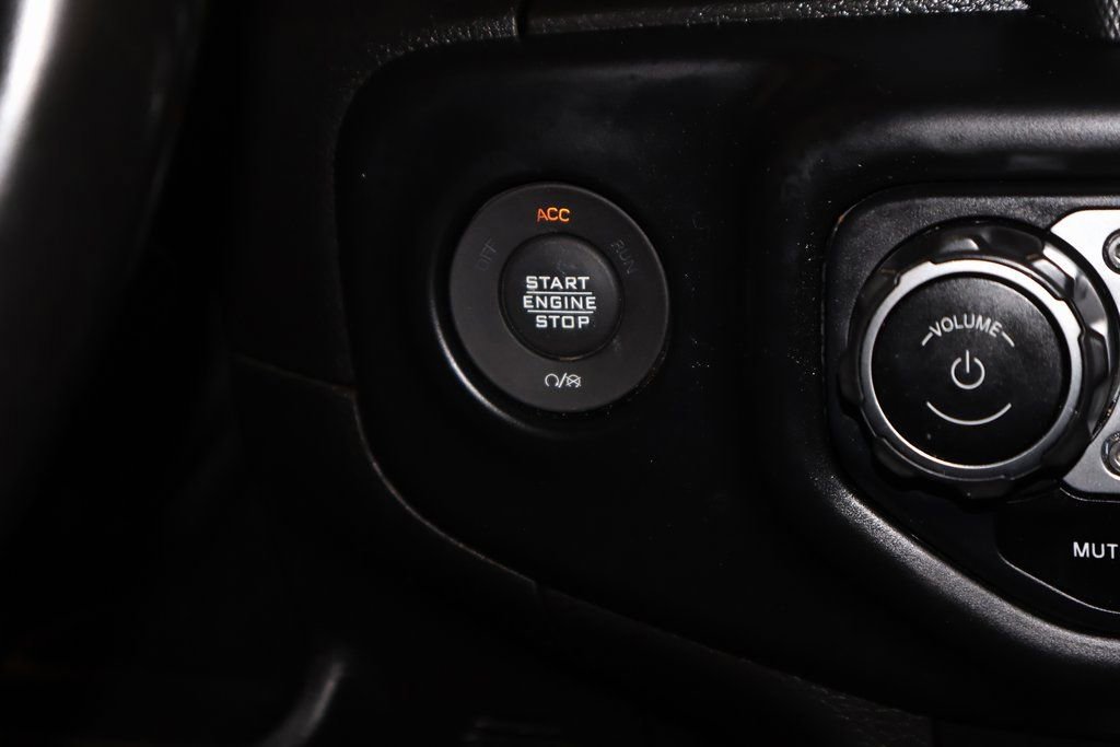 Used 2022 Jeep Wrangler Unlimited Sahara image 28