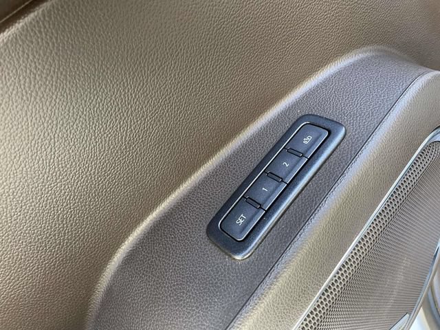 Used 2020 GMC Yukon Denali w/ Denali Premium Package AWD/4WD image 21