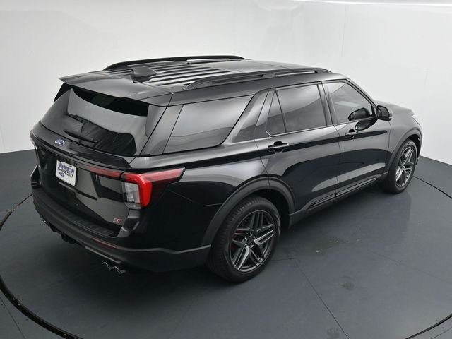 Certified 2025 Ford Explorer ST AWD/4WD image 31