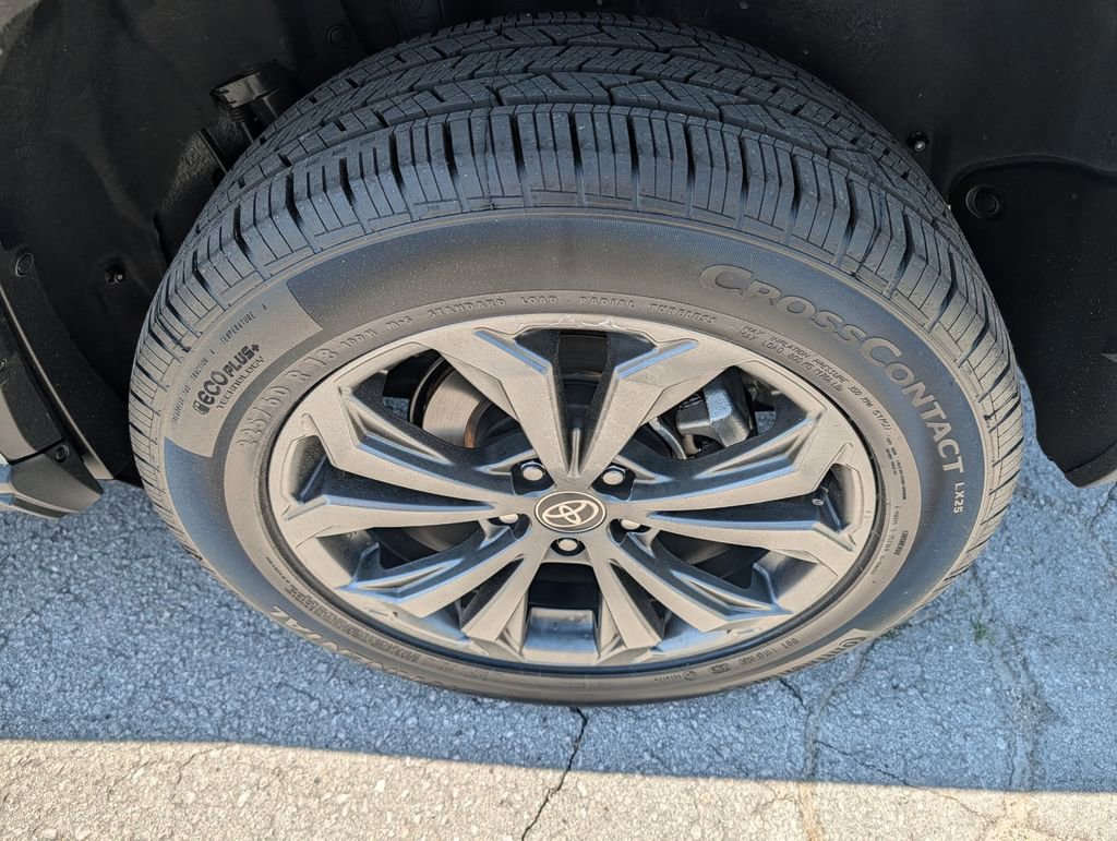 Used 2023 Toyota RAV4 Limited AWD/4WD image 34