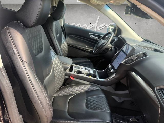 Certified 2024 Ford Edge Titanium AWD/4WD image 25