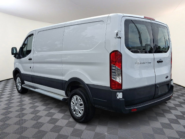 Certified 2025 Ford Transit 250 Low Roof w/ Exterior Upgrade Package RWD image 4