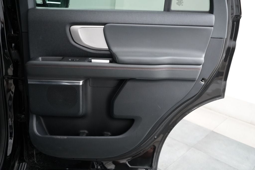 Certified 2025 Ford Expedition Active AWD/4WD image 24