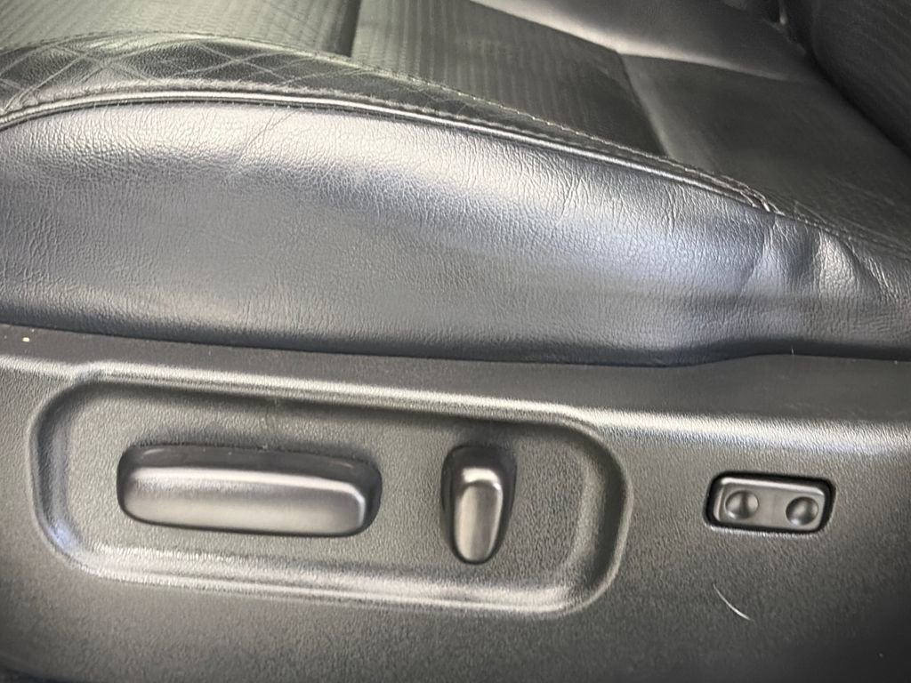 Used 2020 Toyota Tacoma TRD Off-Road w/ TRD Premium Off Road Package image 24