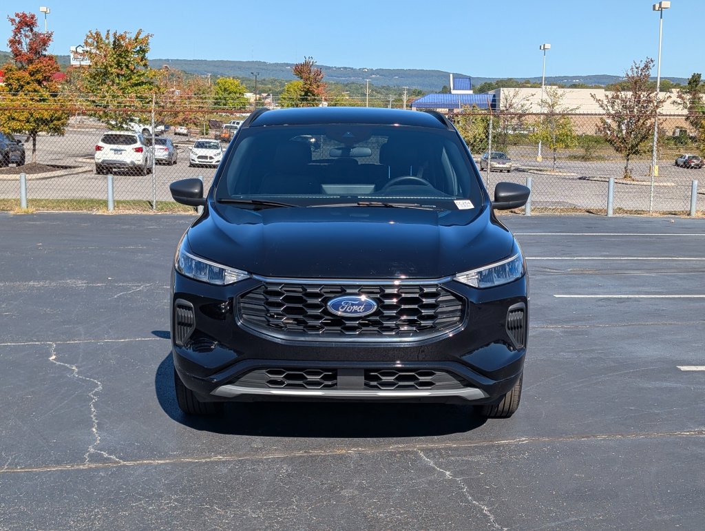 Certified 2023 Ford Escape ST-Line w/ Tech Pack #1 AWD/4WD image 7
