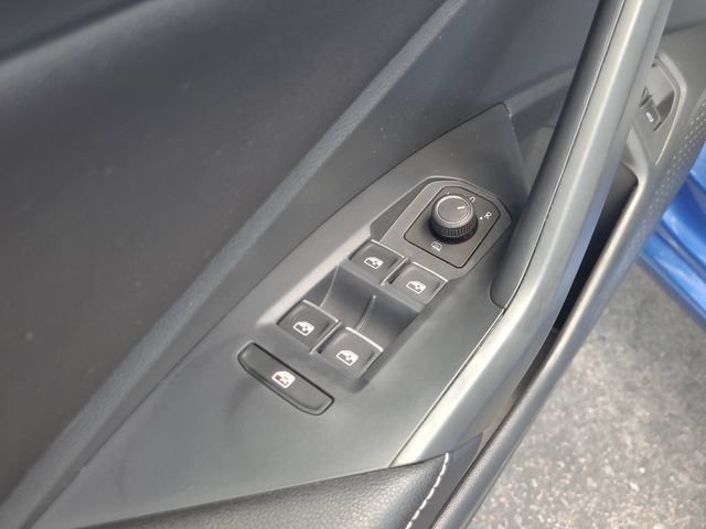Used 2023 Volkswagen Jetta SE FWD image 21