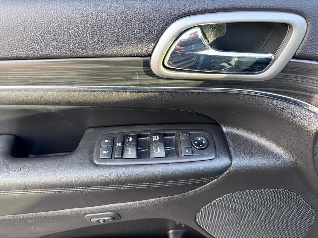 Used 2019 Jeep Grand Cherokee Limited w/ Luxury Group II image 17