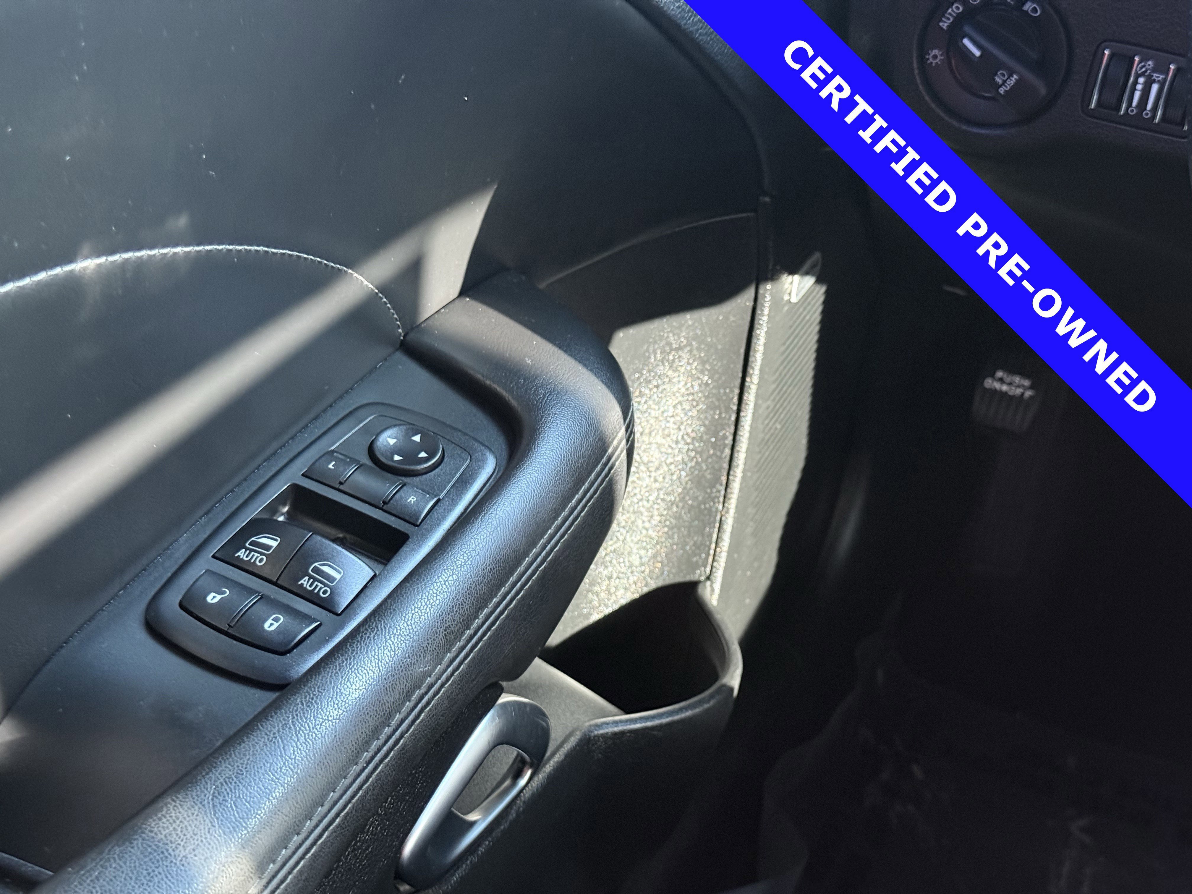 Used 2019 Dodge Challenger R/T w/ Plus Package image 21