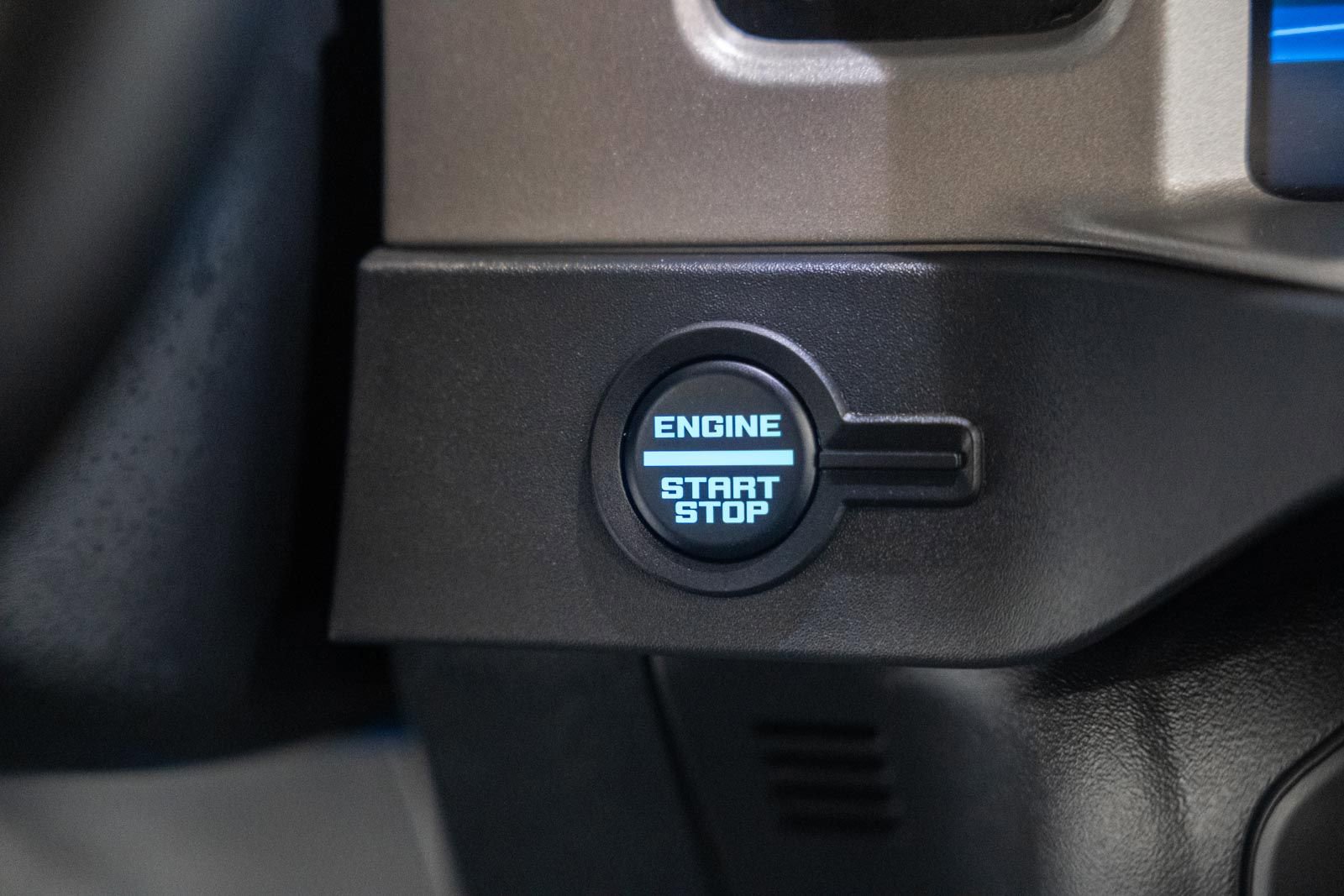 Certified 2025 Ford Bronco Outer Banks AWD/4WD image 29